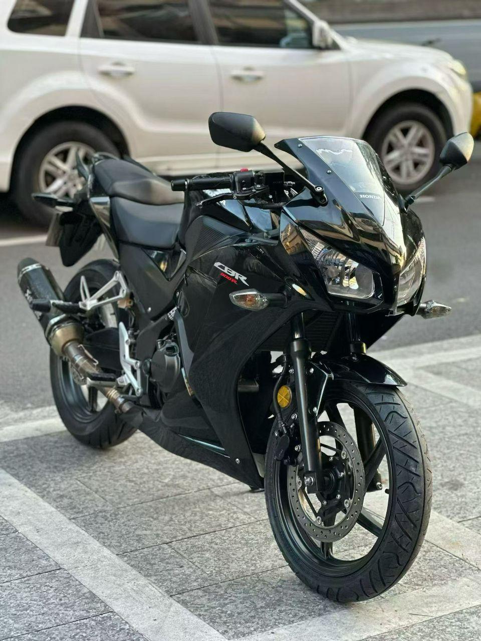 Honda CBR300