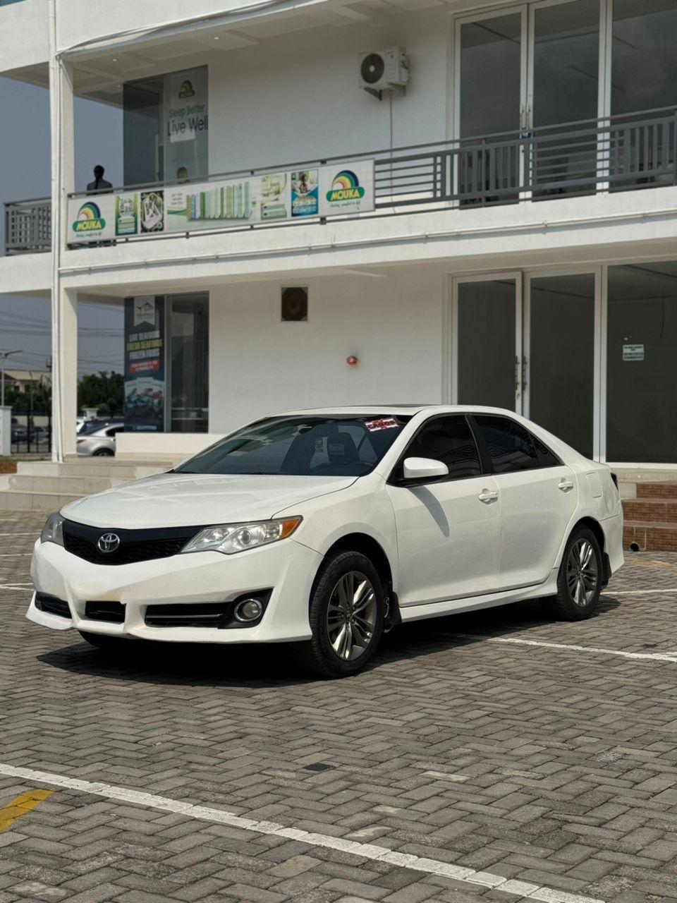Toyota Camry Sport